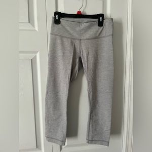LULULEMON PANTS SIZE 6